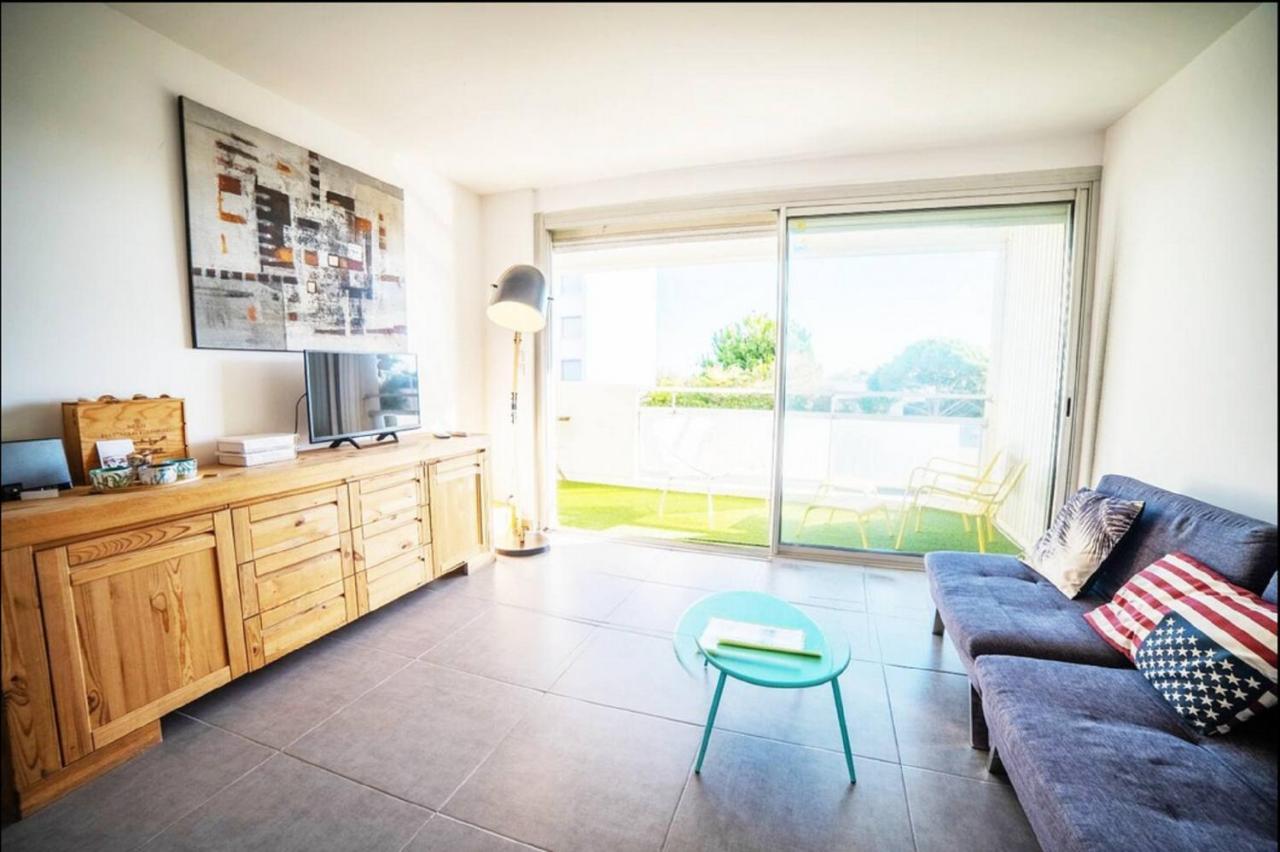 LE CALDERINI APPART - Face PLAGE WIFI et PARK Gratuit CALME - Résid Le Surcouf - CoHôteConciergerie La Grande Motte Exterior foto